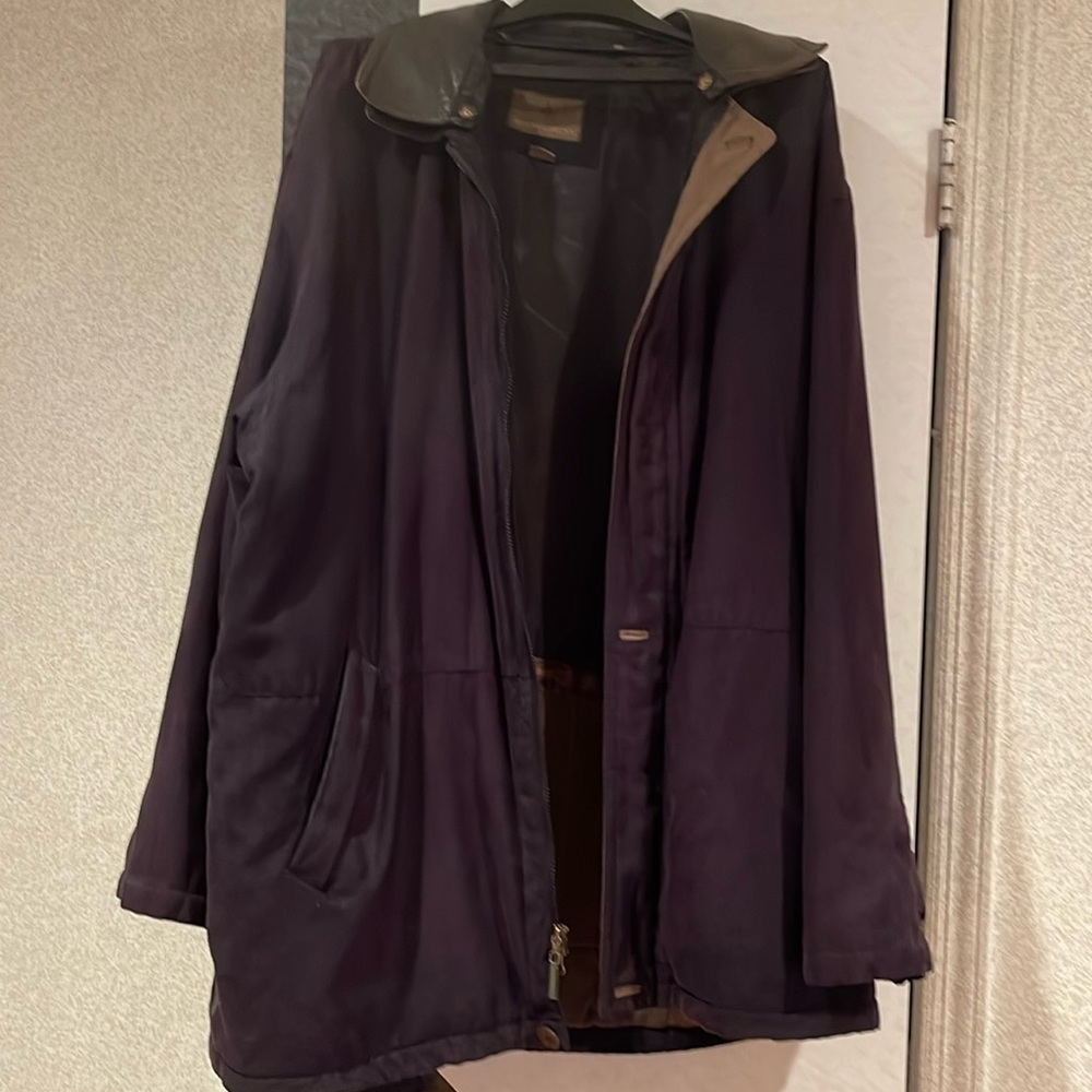 Man’s jacket fall/winter. Rainforest. XXL.  Brown leather color .